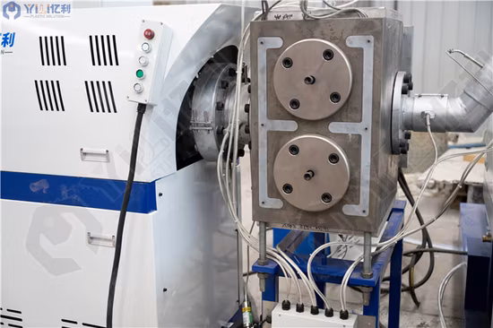 Trituradora de plástico Granulador Botella de PET Línea de reciclaje de película Embalaje de película plástica PP LDPE HDPE Máquina de reciclaje de plástico